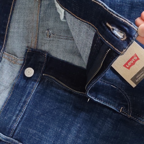 NWT Levi's 22W Classic Straight Jeans - Picture 13 of 16